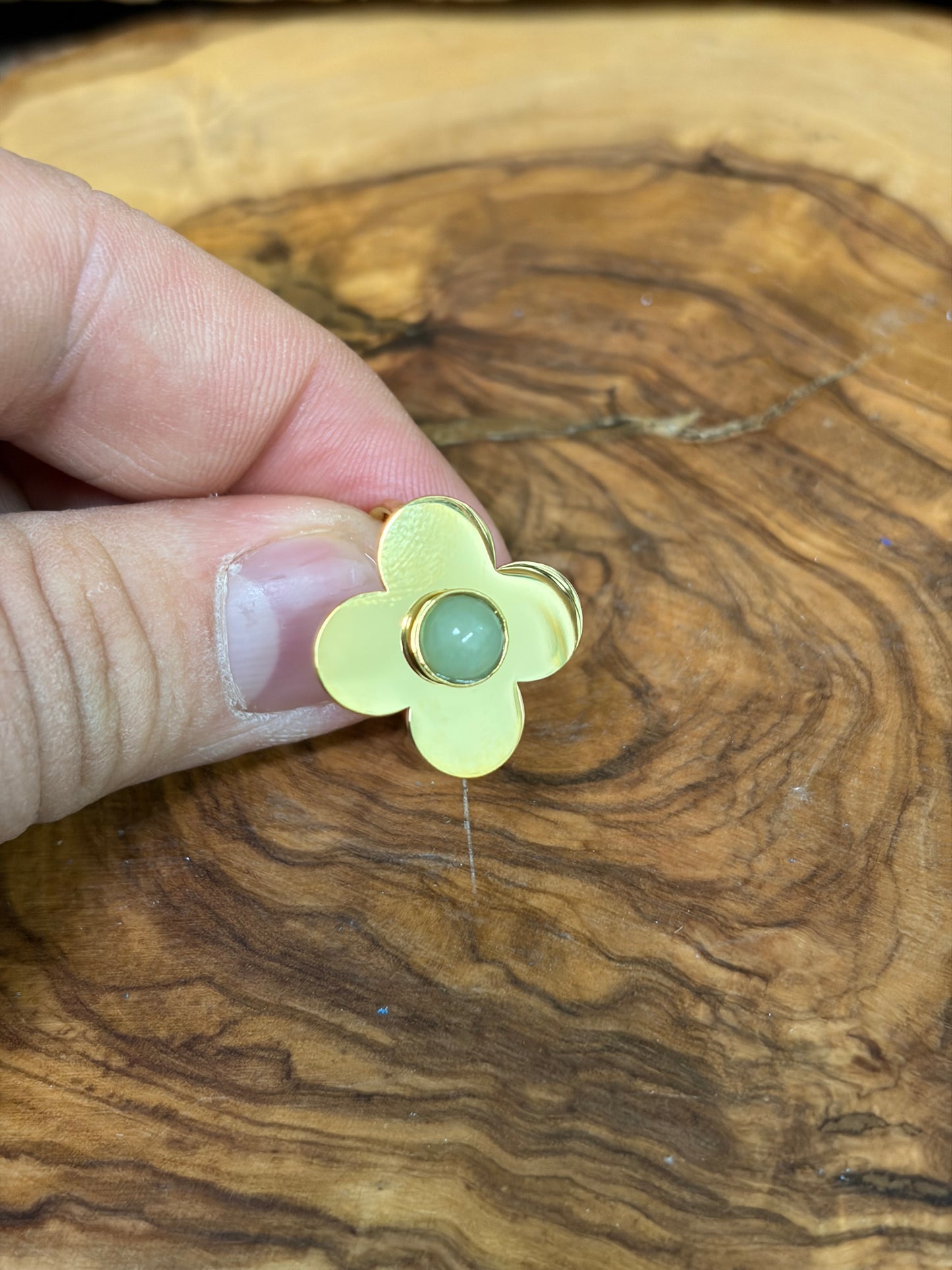 Anillo ajustable forma de flor
