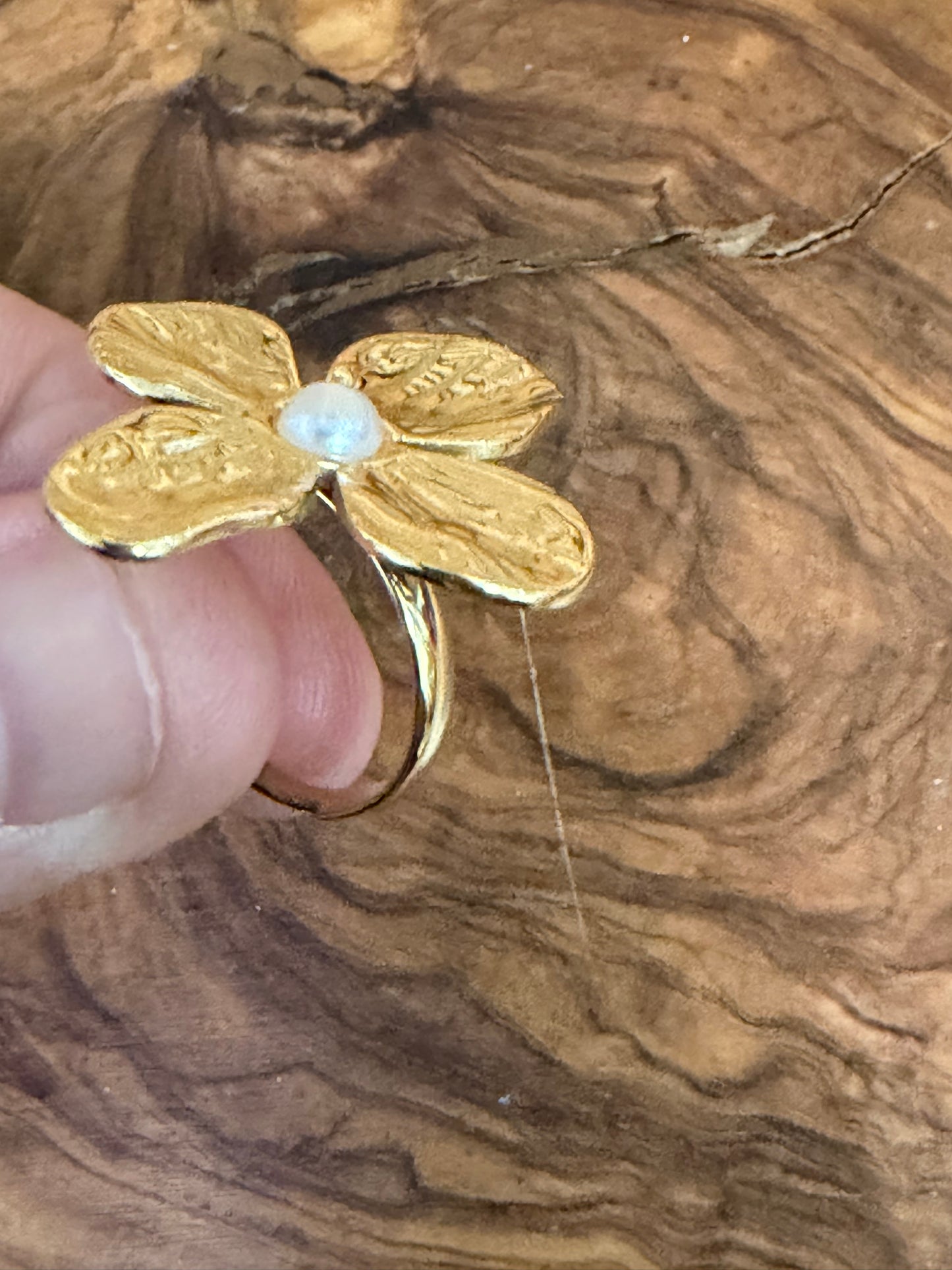 Anillo acero forma de flor
