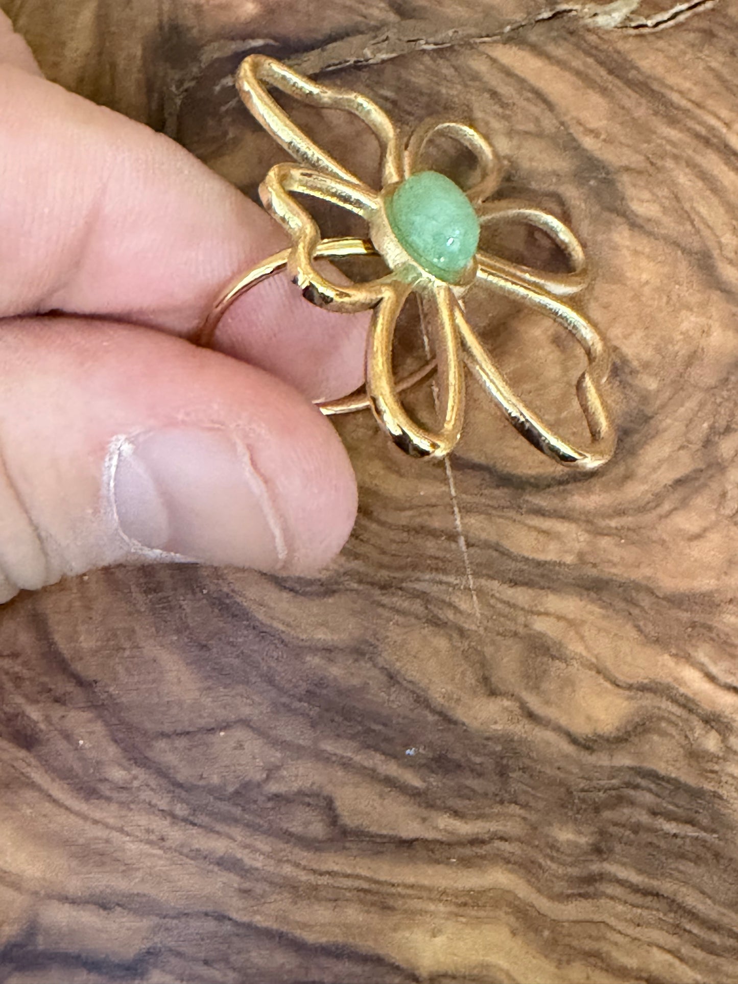 Anillo forma de flor ajustable
