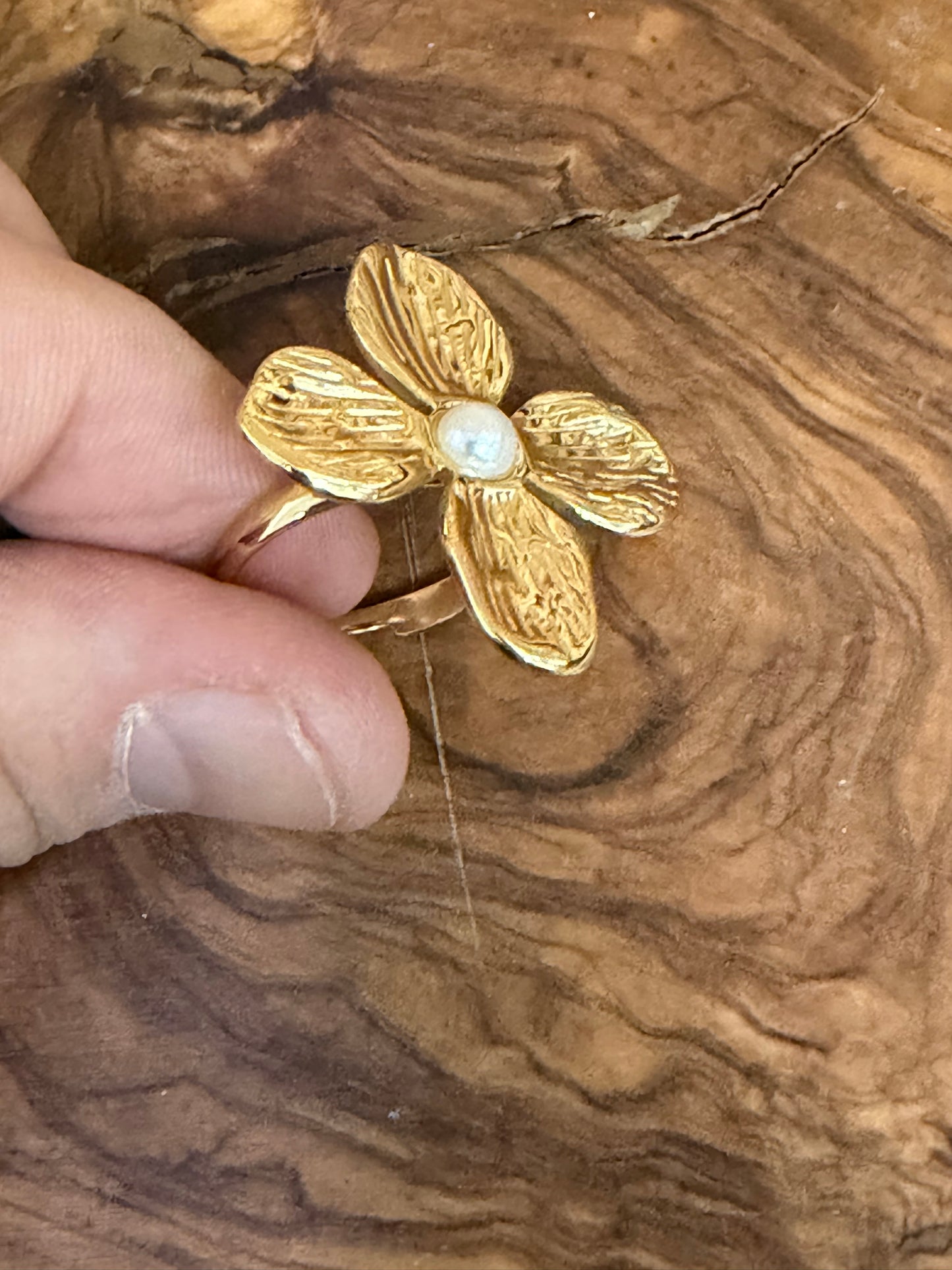 Anillo acero forma de flor